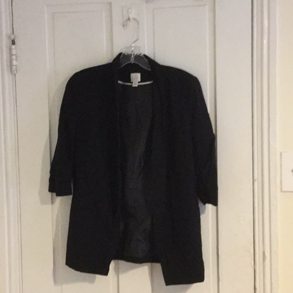 Quarter sleeve blazer